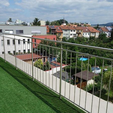 Apartment Bed & Breakfast Brno Exterior photo